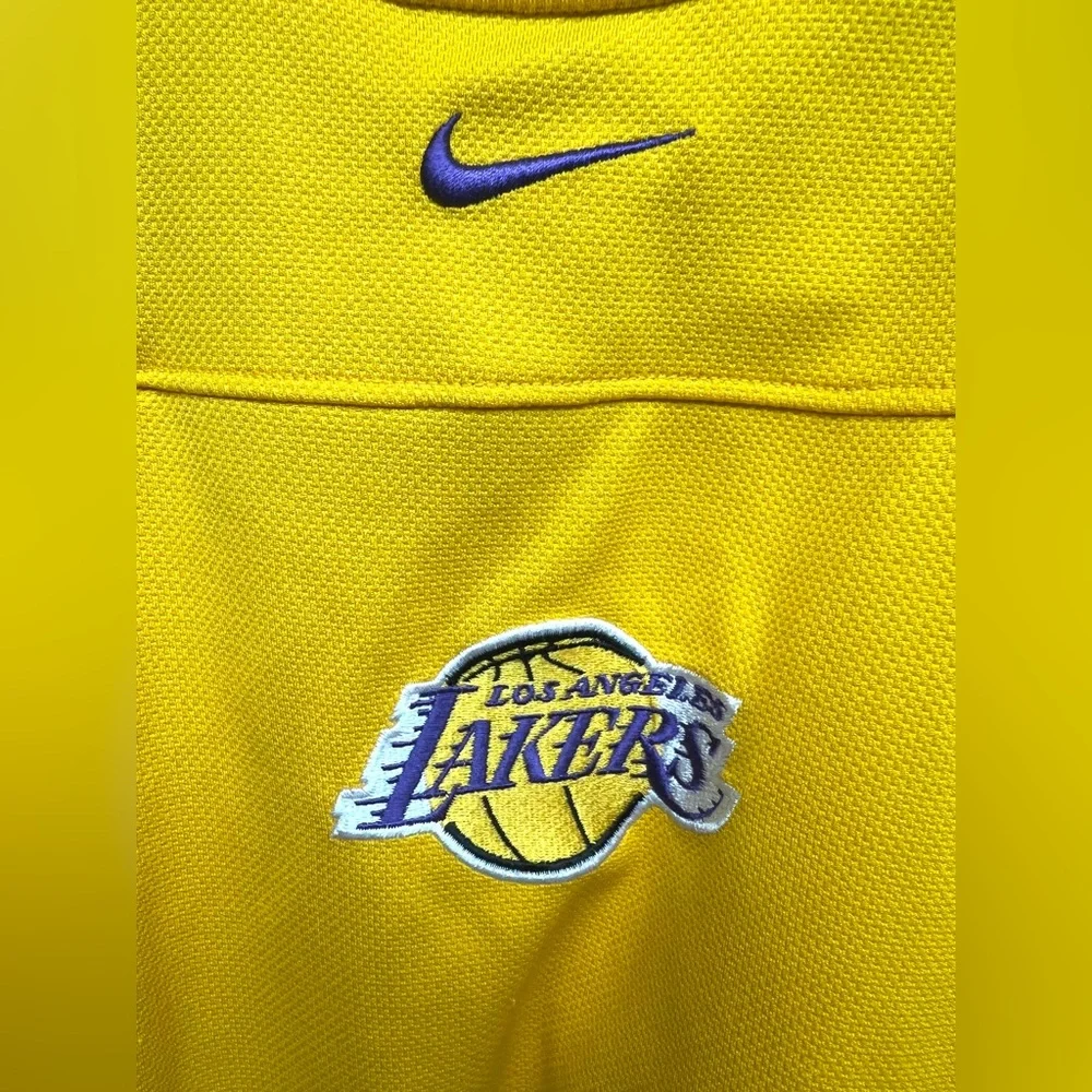 Nike-NBA‎ Adult LA Lakers Yellow/Purple Warm Up Zip -Size:XL,snag bottom front